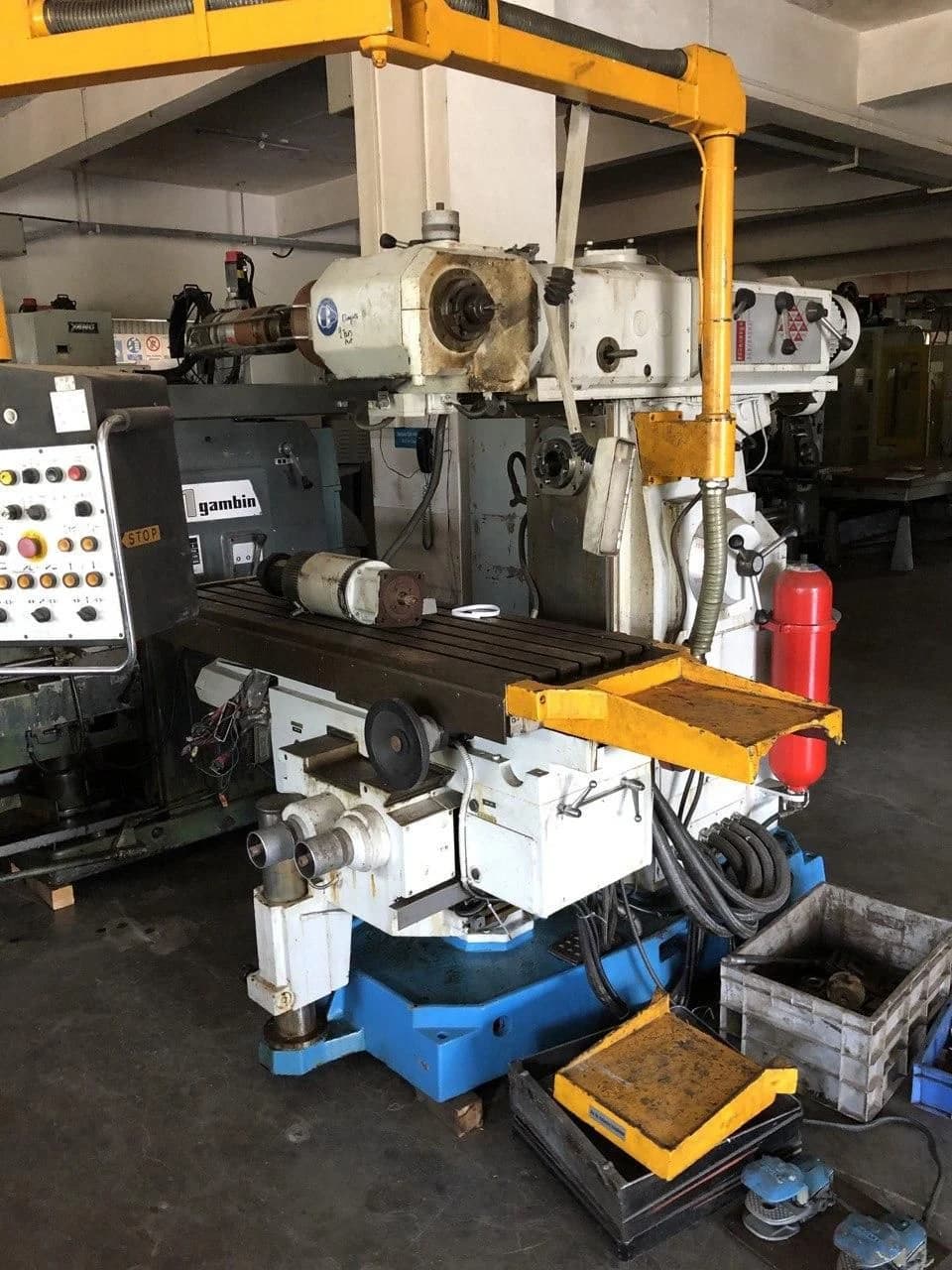Used CORREA FU10 CM125 MILLING — Milling Machines